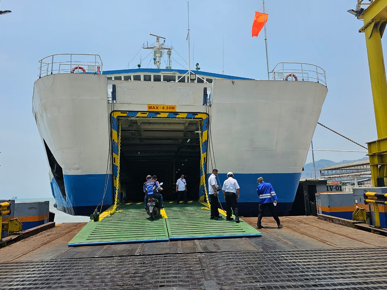 Kmp Tribuana 1 Kembali Hadir Di Selat Sunda Pelabuhan Bakauheni Merak